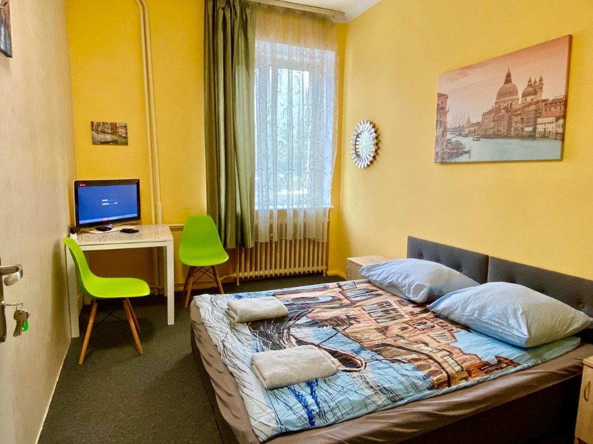 Bon Voyage Apartments — Zdjęcia 2
